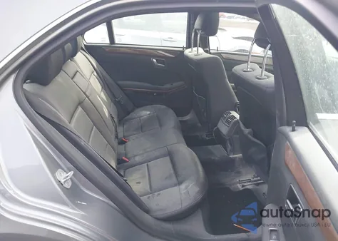 2013 Mercedes-Benz E 350 4Matic z USA, uszkodzony, nr VIN WDDHF8JB3DA745170